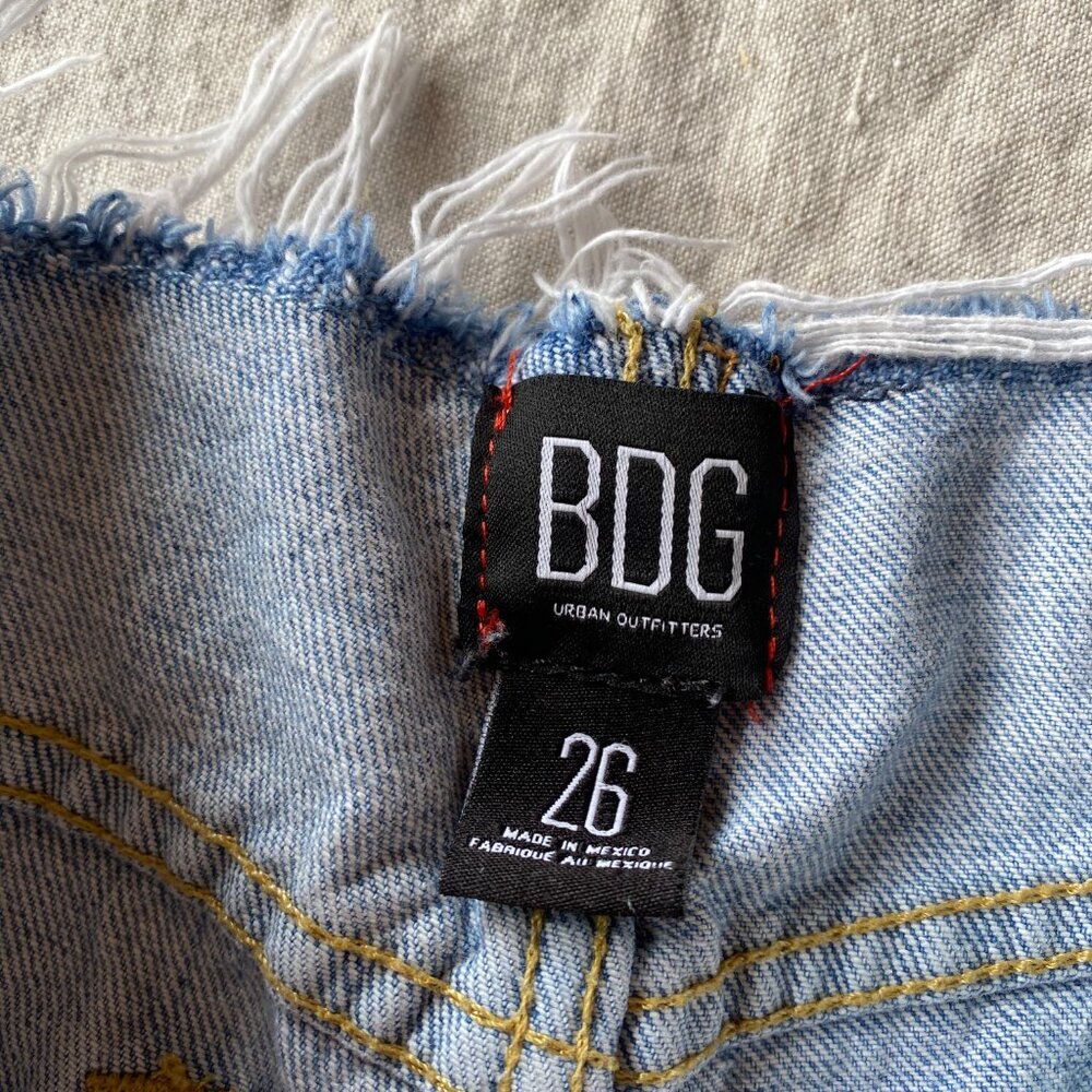 BDG Urban Outfitters High-Rise Straight Leg Jeans | Size 26 - Picture 2 of 4